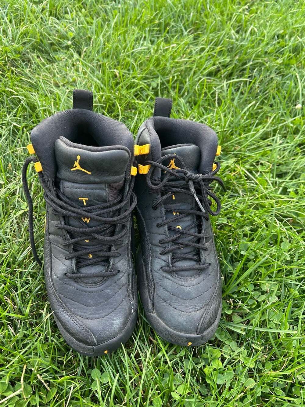 Jordan 12 Retro GS Black Taxi Size 5Y